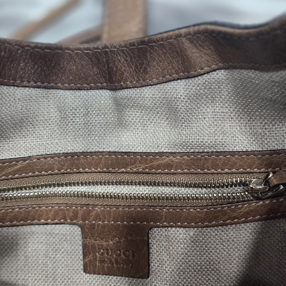 Gucci Tan Leather Hobo Bag - Picture 9 of 11